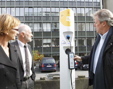 Officiële indienststelling van elektrische oplaadeilanden aan het Olympus fietsstation Zuid (Wilsonplein) en in het UGent rector