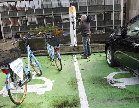 Officiële indienststelling van elektrische oplaadeilanden aan het Olympus fietsstation Zuid (Wilsonplein) en in het UGent rector