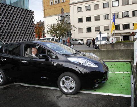 Officiële indienststelling van elektrische oplaadeilanden aan het Olympus fietsstation Zuid (Wilsonplein) en in het UGent rector