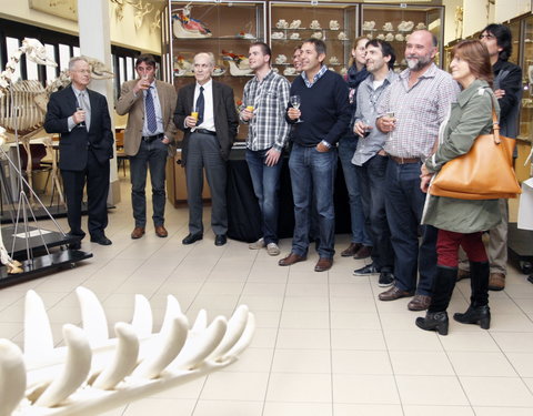 Inhuldiging spectaculaire nieuwe preparaten in het Museum Morfologie (faculteit Diergeneeskunde): een onderkaak, flipper en enke