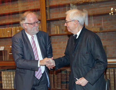 Ondertekening protocol voor schenking Charles Vandenhove, kaderend in het concept van het ‘Vandenhove Paviljoen’ en uitreiking e