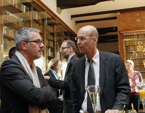 Ondertekening protocol voor schenking Charles Vandenhove, kaderend in het concept van het ‘Vandenhove Paviljoen’ en uitreiking e