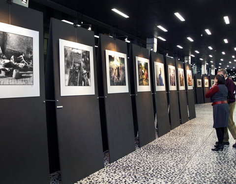 Opening tentoonstelling ‘Ethiopië, Mystiek en Magie’, foto's van Clem Willems die verkocht worden ten voordele van de armsten in