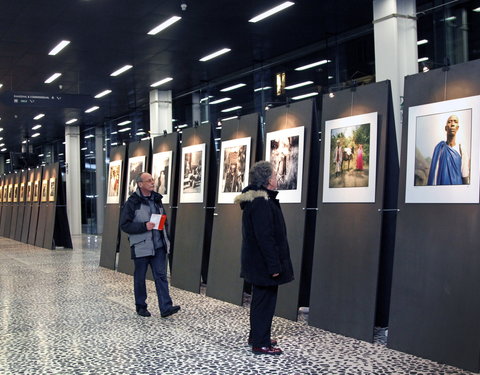 Opening tentoonstelling ‘Ethiopië, Mystiek en Magie’, foto's van Clem Willems die verkocht worden ten voordele van de armsten in