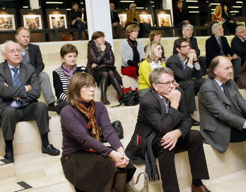 Opening tentoonstelling ‘Ethiopië, Mystiek en Magie’, foto's van Clem Willems die verkocht worden ten voordele van de armsten in