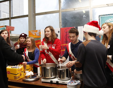 UGent studenten steunen Music for Life-actie 2012, die aandacht heeft voor dementie-22401