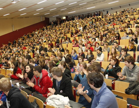 UGent studenten steunen Music for Life-actie 2012, die aandacht heeft voor dementie-22421