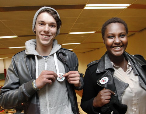 UGent studenten steunen Music for Life-actie 2012, die aandacht heeft voor dementie-22423