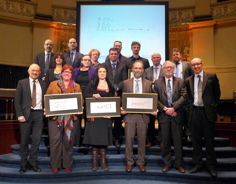 Uitreiking onderscheidingen 2012 voor onderwijs, onderzoek en maatschappelijke en wetenschappelijke dienstverlening-22537