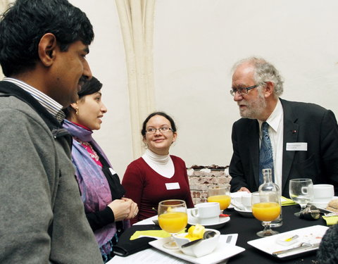 Onthaalontbijt voor nieuwe medewerkers, aangenomen tijdens de periode van 1 oktober tot 30 november 2012-22575