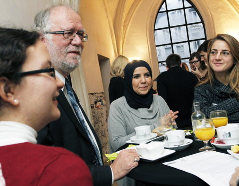 Onthaalontbijt voor nieuwe medewerkers, aangenomen tijdens de periode van 1 oktober tot 30 november 2012-22577