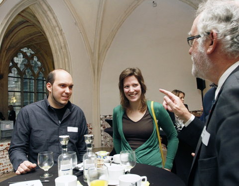 Onthaalontbijt voor nieuwe medewerkers, aangenomen tijdens de periode van 1 oktober tot 30 november 2012-22608