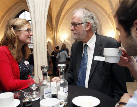 Onthaalontbijt voor nieuwe medewerkers, aangenomen tijdens de periode van 1 oktober tot 30 november 2012-22613