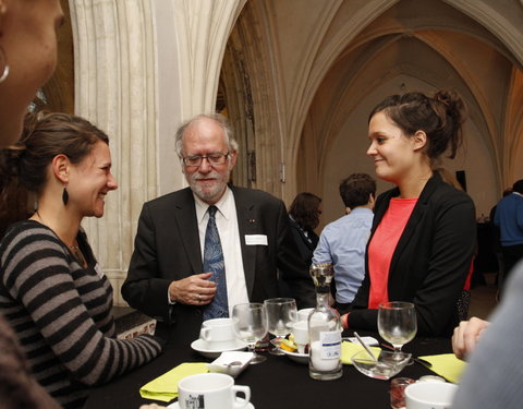 Onthaalontbijt voor nieuwe medewerkers, aangenomen tijdens de periode van 1 oktober tot 30 november 2012-22617