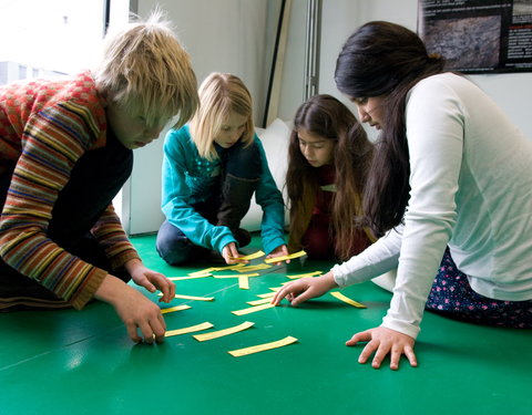 Kinderuniversiteit 'De zee', naar aanleiding van de tentoonstelling 'Marine Art'-24135