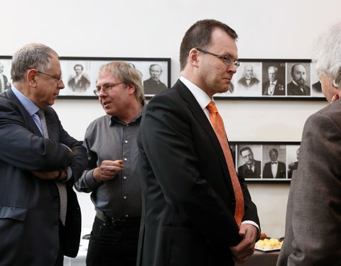 Overhandiging UGent medaille n.a.v. Internationale Francqui Leerstoel in de faculteit Rechtsgeleerdheid-25045