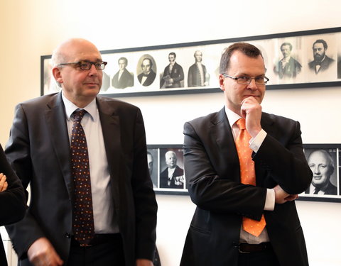 Overhandiging UGent medaille n.a.v. Internationale Francqui Leerstoel in de faculteit Rechtsgeleerdheid-25048