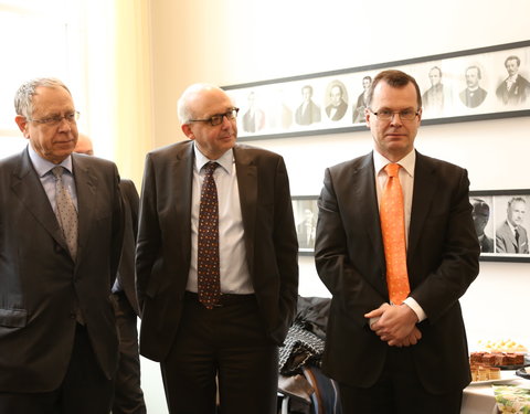 Overhandiging UGent medaille n.a.v. Internationale Francqui Leerstoel in de faculteit Rechtsgeleerdheid-25049