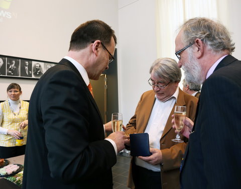 Overhandiging UGent medaille n.a.v. Internationale Francqui Leerstoel in de faculteit Rechtsgeleerdheid-25069