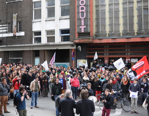 Studentenbetoging voor betere financiering van het hoger onderwijs-25574