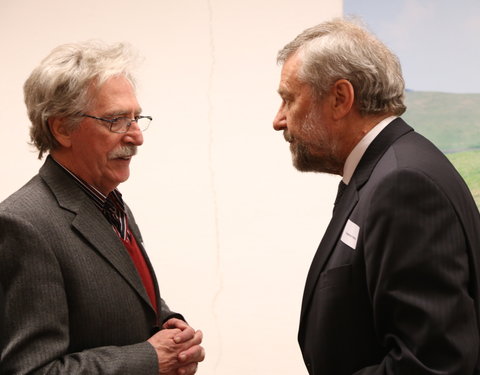 Uitreiking erkentelijkheidsmedaille en ondertekening charter UGent-ESPOL-25593