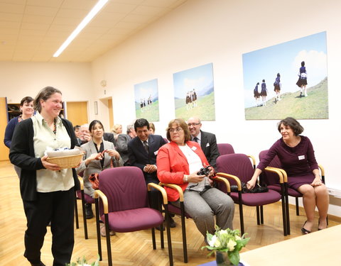 Uitreiking erkentelijkheidsmedaille en ondertekening charter UGent-ESPOL-25626