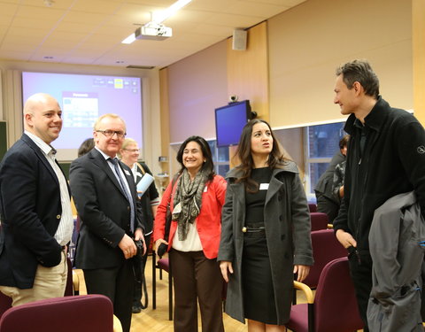 Uitreiking erkentelijkheidsmedaille en ondertekening charter UGent-ESPOL-25635