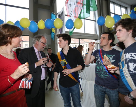 Afscheidsfeest door de UGent studenten georganiseerd voor de rector-26872