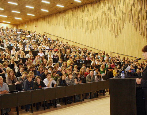 Eerste les Politicologie van het academiejaar 2009/2010-30099