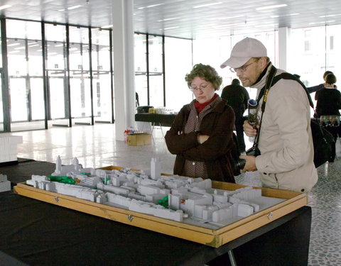 Openstelling van het Universiteitsforum (Ufo) in de Sint-Pietersnieuwstraat n.a.v. 'dag van de architectuur'-30412