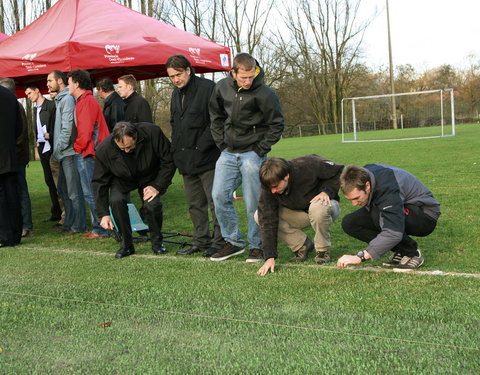 Opening UGent kunstgrasveld aan de Noorderlaan (Watersportbaan), een samenwerking tussen diverse UGent vakgroepen en Desso Sport