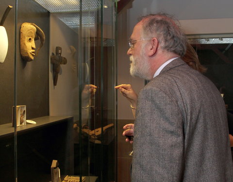 Nocturne van de presentatie ‘(On)belangRIJKE dingen’ in het UGent museum van de Etnografische Verzamelingen-31033