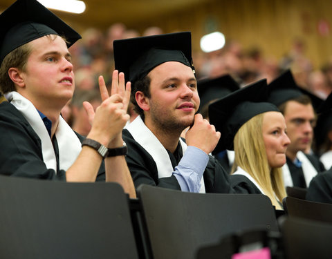 Proclamatie 2010/2011 van de faculteit Economie en Bedrijfskunde-3104