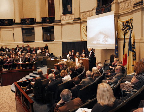 Uitreiking institutioneel eredoctoraat aan Nederlandse criminoloog en hoogleraar-31616