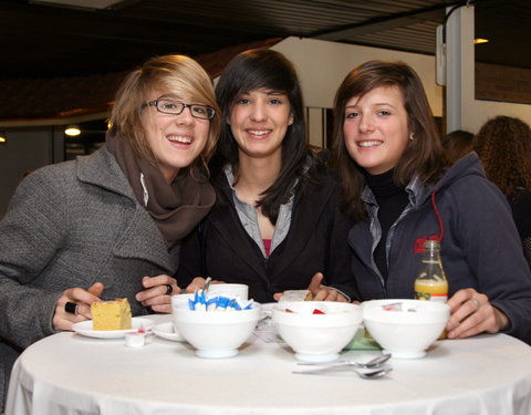 'Groene Middag' in het studentenrestaurant Overpoort als afsluiter van de 2de energiecampagne-32006