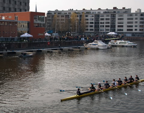 Eerste studentenroeiregatta te Gent (Portus Ganda)-32176