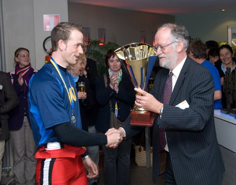 Eerste studentenroeiregatta te Gent (Portus Ganda)-32208