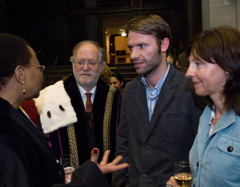 Uitreiking institutioneel eredoctoraat 2008-32235