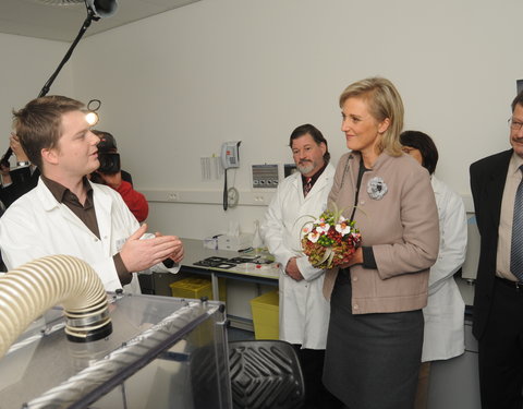 Bezoek Prinses Astrid aan onderzoeksgroep Moleculaire Celbiologie-32600