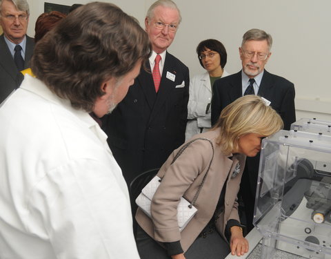 Bezoek Prinses Astrid aan onderzoeksgroep Moleculaire Celbiologie-32603