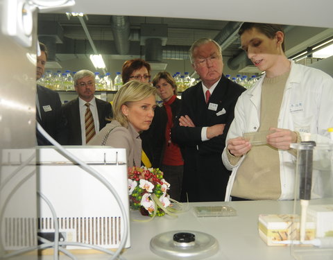 Bezoek Prinses Astrid aan onderzoeksgroep Moleculaire Celbiologie-32614