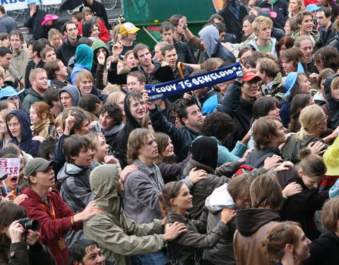 Student Kick-off 2007 op het Sint-Pietersplein-33644