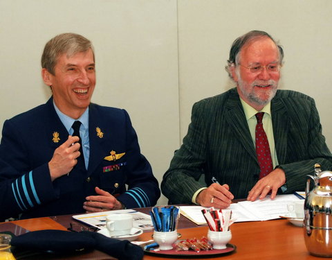 Ondertekening raamovereenkomst  met Koninklijke Militaire School-33944