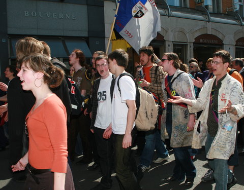 Studenten en medewerkers UGent betogen voor eerlijke financiering-34090