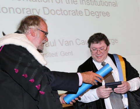 Uitreiking institutioneel eredoctoraat -34930