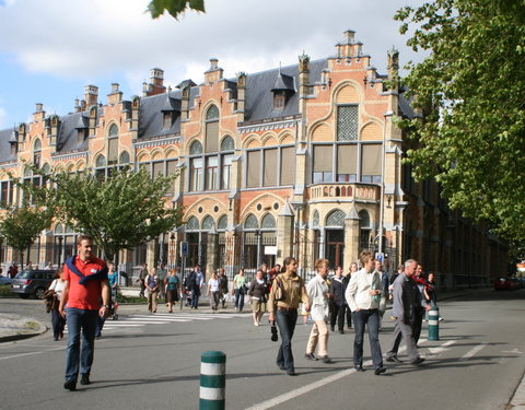 Inhuldiging van nieuwe wandelroute langs universitaire gebouwen-35193