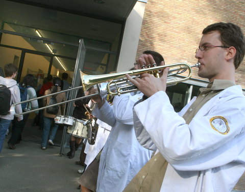 Inhuldiging van nieuwe wandelroute langs universitaire gebouwen-35205