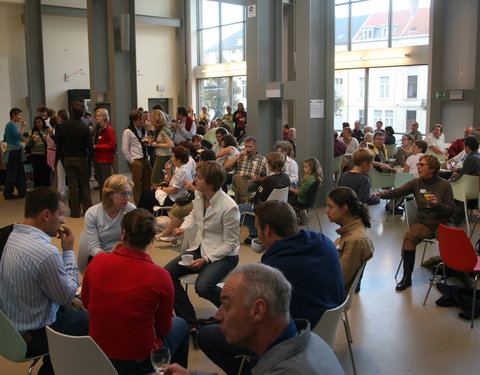 Inhuldiging van nieuwe wandelroute langs universitaire gebouwen-35209