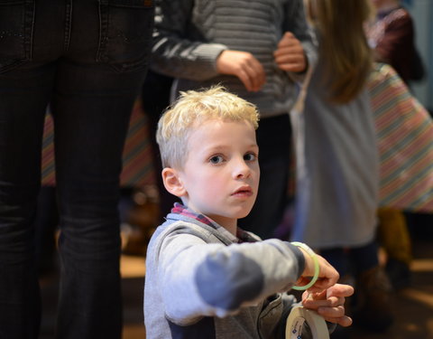 Dag van de Wetenschap 2013: Wetenschapsfestival in Kunstencentrum Vooruit-38039