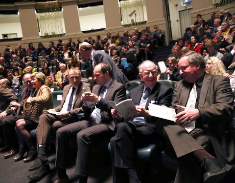 Uitreiking onderscheidingen 2012/2013 voor onderwijs, onderzoek en maatschappelijke en wetenschappelijke dienstverlening-38850